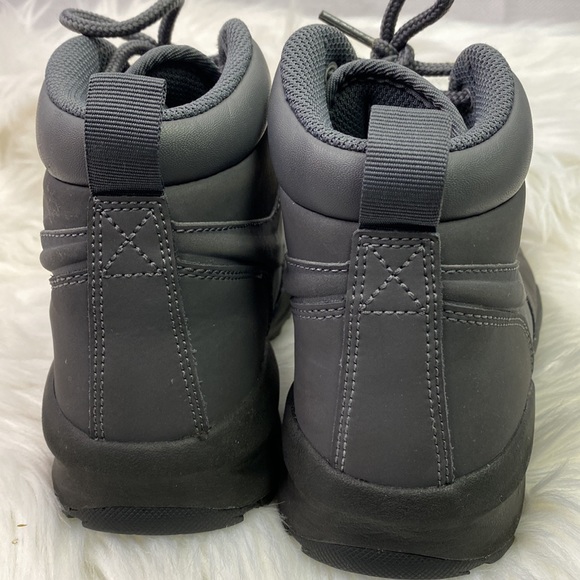 Nike #4y - Picture 3 of 13